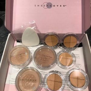 Sheer Cover mineral foundation/concealer